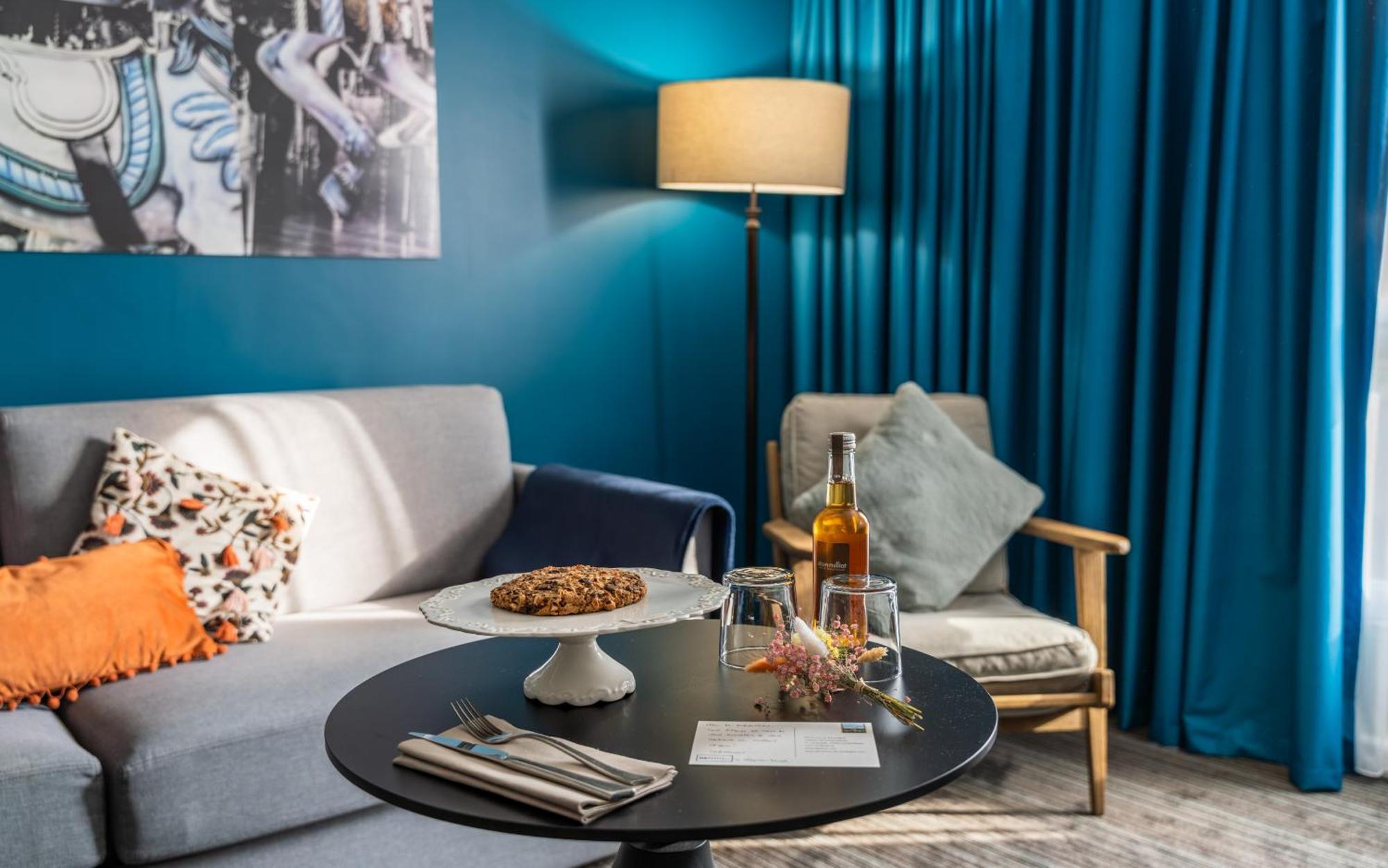 Hotel Demeures De Campagne Chateau De Fontainebleau Bagian luar foto
